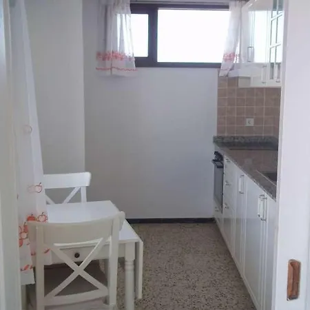 Sleeps 6 Wifi