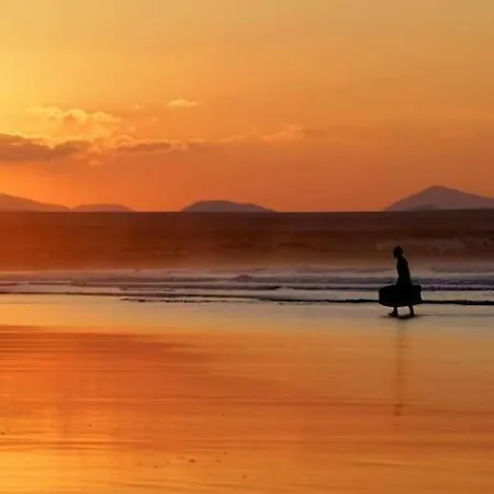 Holiday home Sleeps 6 Wifi Famara