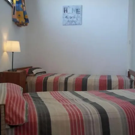 Sleeps 6 Wifi *