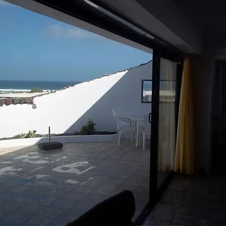 Holiday home Sleeps 6 Wifi Famara
